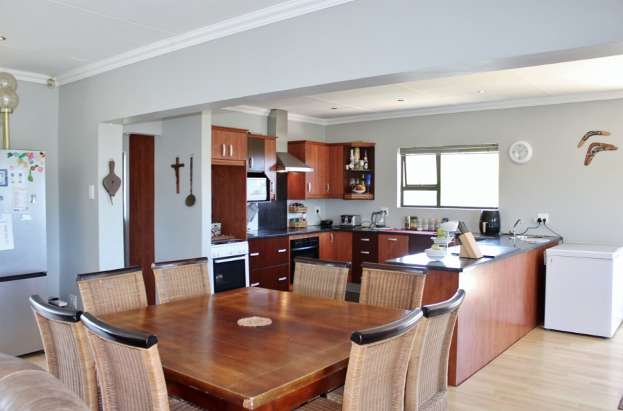 4 Bedroom Property for Sale in West Bank Eastern Cape